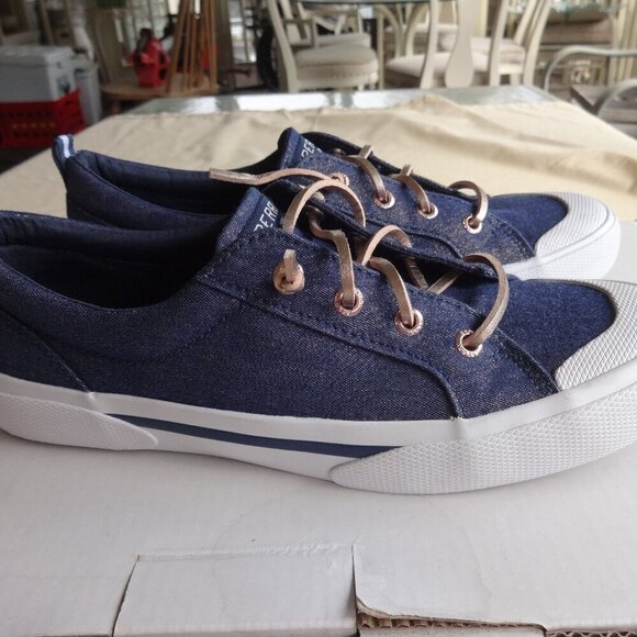 Sperry denim women's sneakers size 4M, slip on, gold leather laces, like new - Picture 10 of 15